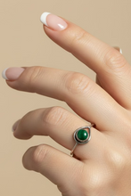 Load image into Gallery viewer, Malachite sterling silver ring size 14   (AD15j)

