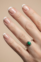 Load image into Gallery viewer, Malachite Sterling silver ring size 13     (ER54e)
