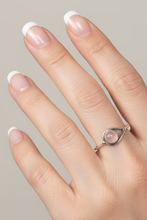 Load image into Gallery viewer, Rose Quartz Sterling Silver ring size 14    (ER58)
