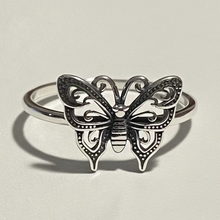Load image into Gallery viewer, Sterling silver Butterfly ring.  Sizes 4, 7, 8, 9, 10. SD21
