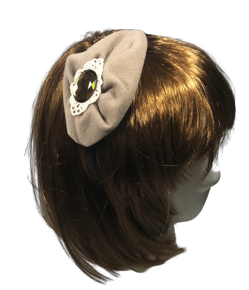 Stunning Beige Fascinator       (FS122)