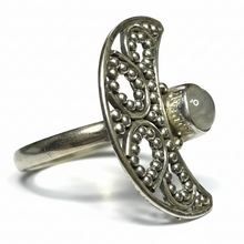 Load image into Gallery viewer, Labradorite Sterling Silver ring size   6, 8, 9, 10, 11, 12, 13  BR067
