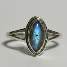Load image into Gallery viewer, Labradorite Sterling Silver ring size 4, 5, 6, 7, 8, 9, 11, 12, 13   BR038
