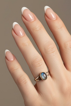 Load image into Gallery viewer, Labradorite Sterling silver ring size 3    (ER34d)
