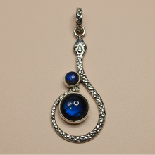 Load image into Gallery viewer, Labradorite sterling silver pendant PN73
