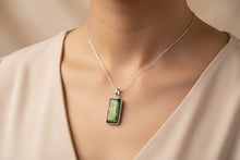 Load image into Gallery viewer, Labradorite sterling silver pendant PN04
