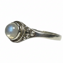 Load image into Gallery viewer, Moonstone Sterling Silver ring size  4, 5, 10, 12, 13    BR044
