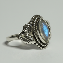 Load image into Gallery viewer, Silver ring with a moonstone gemstone 
