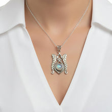 Load image into Gallery viewer, Moonstone sterling silver pendant PN57
