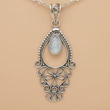 Load image into Gallery viewer, Moonstone sterling silver pendant PN63
