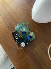 Load image into Gallery viewer, Stunning Peacock Feather Fascinator FS162
