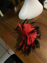Load image into Gallery viewer, Stunning Red &amp; Black Fascinator. FS083
