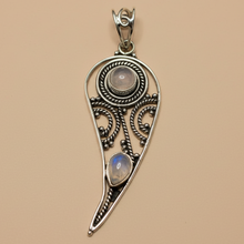 Load image into Gallery viewer, Rose Quart sterling silver pendant PN52
