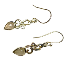 Load image into Gallery viewer, Rose Quartz sterling silver earrings ER107

