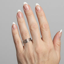 Load image into Gallery viewer, Waves Sterling Silver rings sizes 6   (S24)

