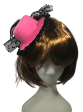 Load image into Gallery viewer, Stunning Pink &amp; Black Hat Fascinator   (FS124)
