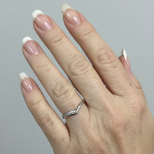 Load image into Gallery viewer, Sterling silver CZ V ring.  Sizes 4, 5, 6, 7, 8, 9, 10. SD02
