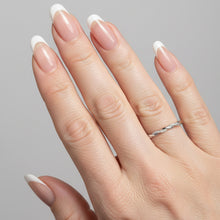 Load image into Gallery viewer, Sterling silver CZ spiral band ring.  Sizes 11, 12. SD27
