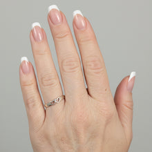 Load image into Gallery viewer, Sterling silver 2 Hearts ring.  Sizes 4, 5, 6, 7, 8, 9. SD25
