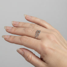 Load image into Gallery viewer, Celtic Sterling Silver ring sizes 4, 5, 8, 11 (SS203)
