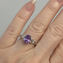 Load image into Gallery viewer, Sterling Silver - Purple cubic zirconia ring. Sizes 4. SS260a
