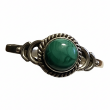 Load image into Gallery viewer, Sterling Silver malachite ring. Size 14.  ER43d
