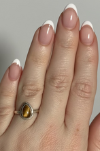 Load image into Gallery viewer, Tigers Eye ring sterling silver ring size 7   (DC289)
