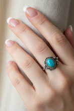 Load image into Gallery viewer, Turquoise Sterling silver ring size 7  (DC271)
