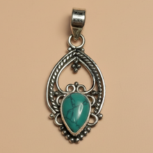 Load image into Gallery viewer, Turquoise sterling silver pendant PN58
