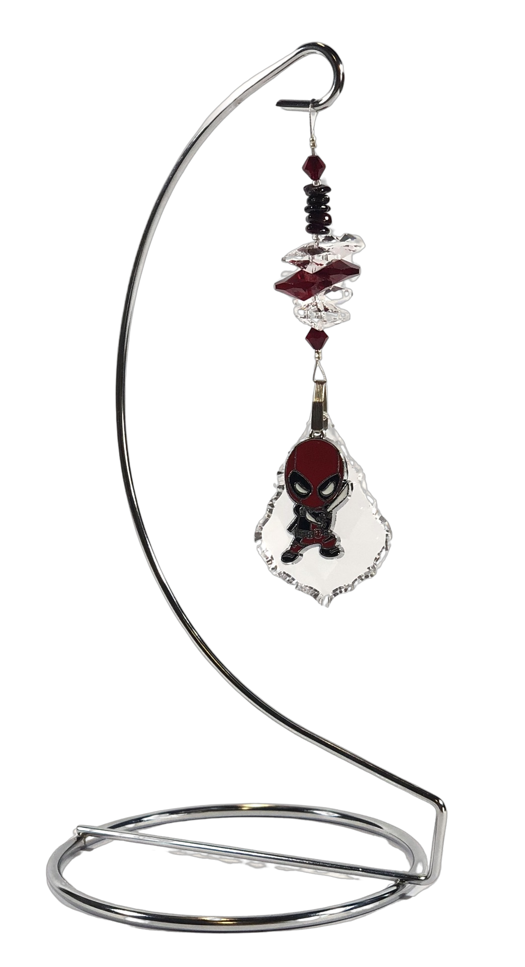Deadpool - Marvel crystal suncatcher is decorated with garnet gemstones and come on this amazing stand.