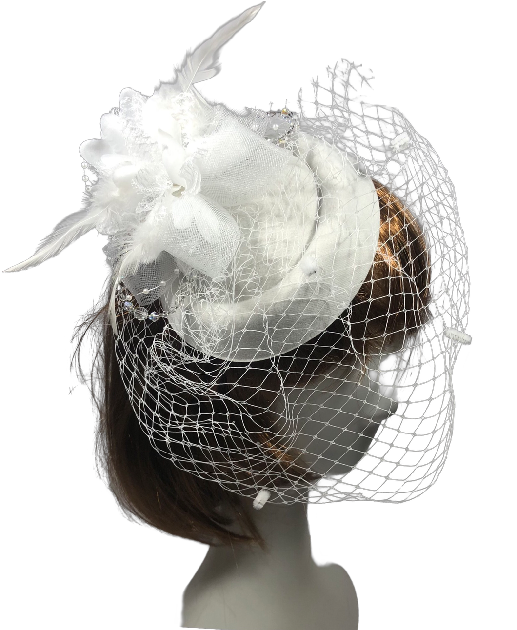 Stunning White Fascinator decorated with crystals        (FS115)