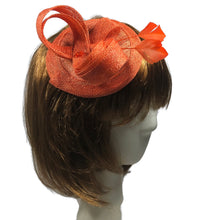 Load image into Gallery viewer, Stunning Orange Fascinator     (FS080)
