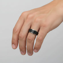 Load image into Gallery viewer, Fidget ring - black spinner. Sizes 6, 7, 8, 9, 10  (FR25)
