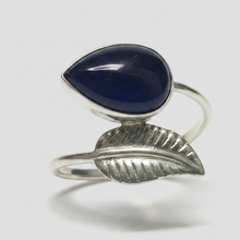 Load image into Gallery viewer, Amethyst sterling silver ring size 9 (DC42)
