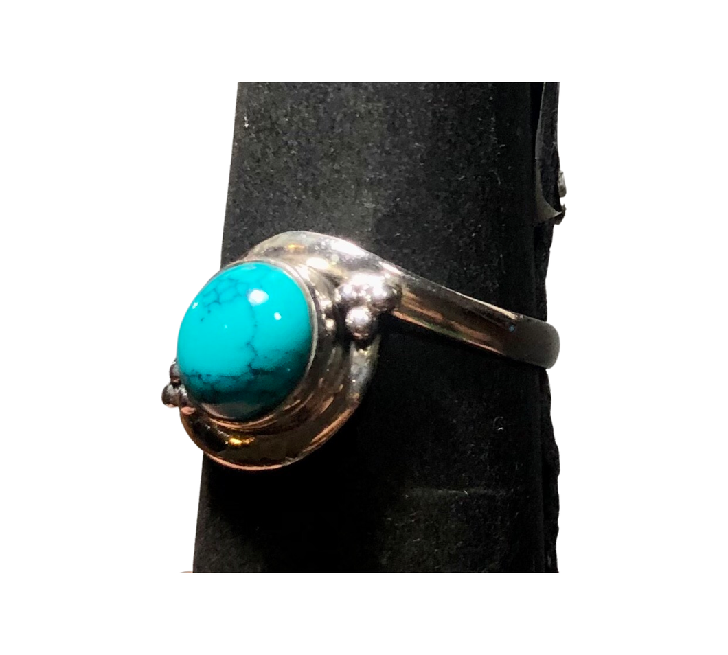 Turquoise Sterling silver ring size 7    (DC266)