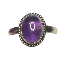 Load image into Gallery viewer, Amethyst Sterling Silver ring size 8  (DC283)

