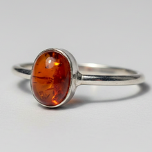 Load image into Gallery viewer, Amber Sterling silver ring size 9     (ER26)
