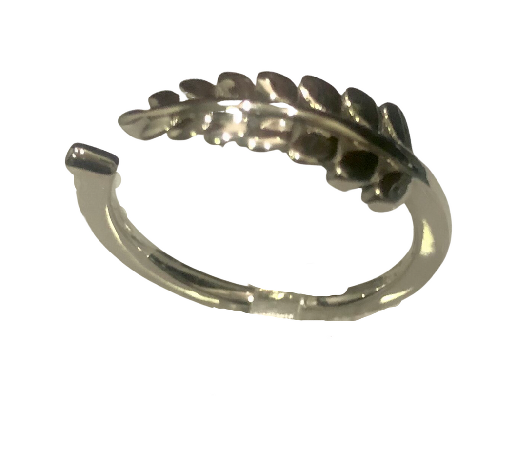 Sterling Silver Fern ring available in sizes 4, 5, 6, 7 (SS33a)