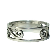 Load image into Gallery viewer, Waves Sterling Silver rings sizes 6   (S24)
