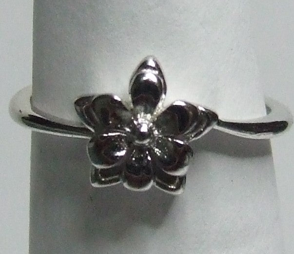 Flower sterling silver rings  sizes 3, 4  (BR6)
