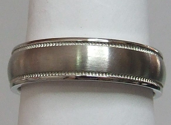 Silver fancy edge stainless steel ring sizes 7, 12, 14  (ST6)