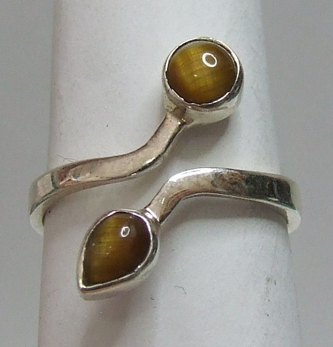 Tigers eye Sterling silver rings size 8   (AR112)