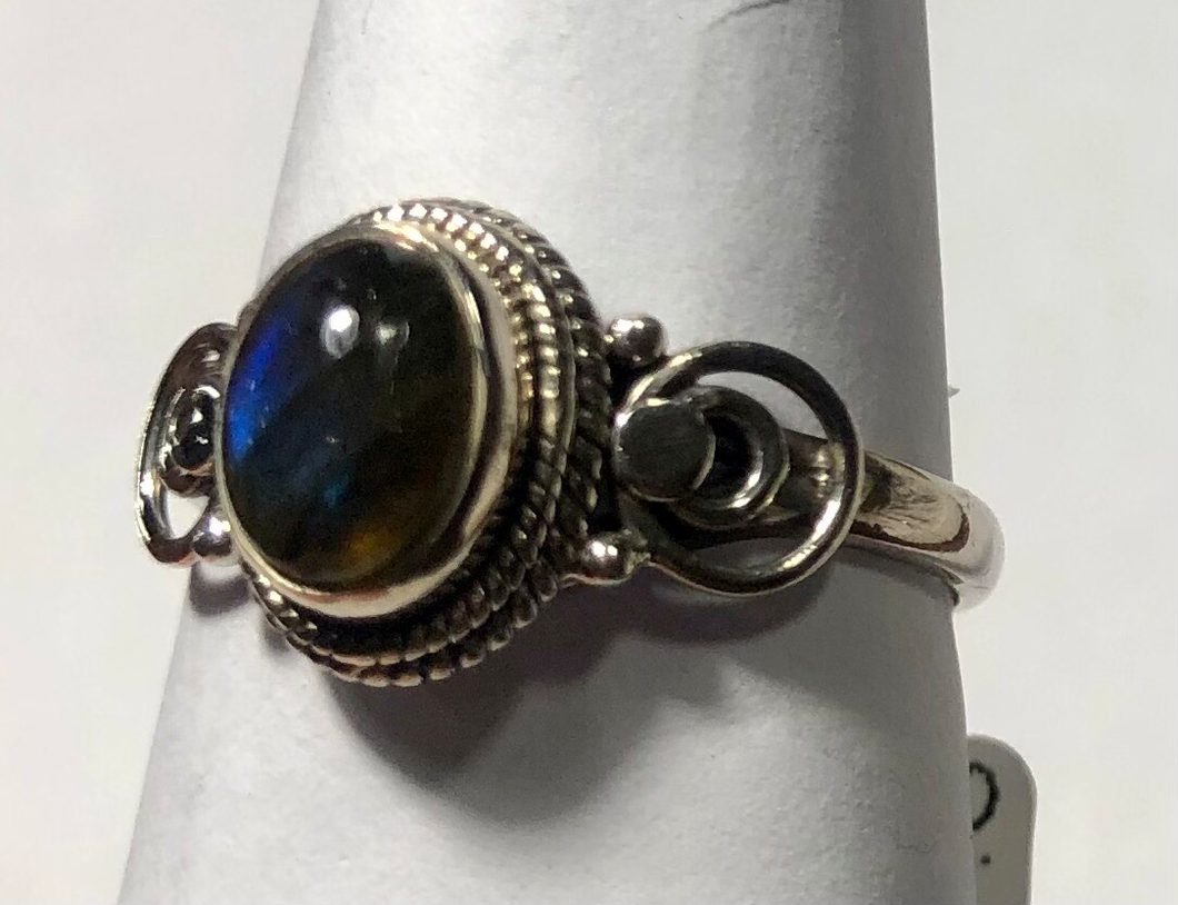 Labradorite Sterling silver ring size 8 1/2    (DC403)