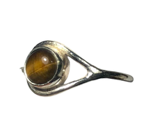 Load image into Gallery viewer, Tigers Eye sterling silver ring size 7  (DC173)
