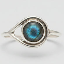 Load image into Gallery viewer, Labradorite sterling silver ring    14   (AR105)
