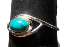 Load image into Gallery viewer, Turquoise Sterling silver ring 9    (DC423)
