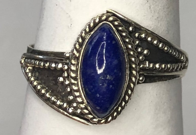 Lapis Lazuli sterling silver ring size 8   (AC164)