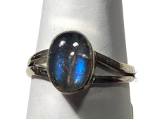 Load image into Gallery viewer, Labradorite Sterling silver ring size 4    (ER34f)

