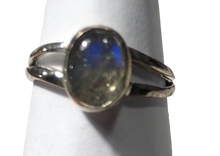 Load image into Gallery viewer, Labradorite Sterling silver ring size 14    (ER34g)

