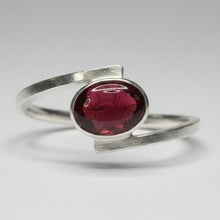 Load image into Gallery viewer, Garnet  Sterling Silver ring size 8   (AC250)
